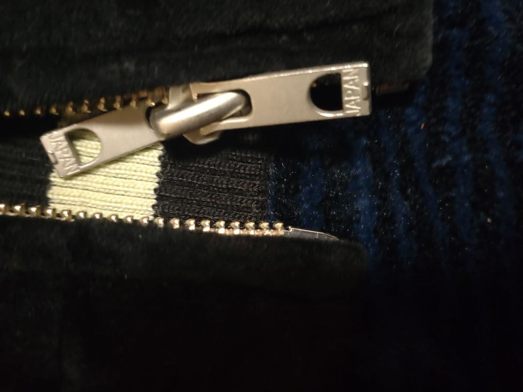 日本製 鷲刺繍 ベルベットスカジャン