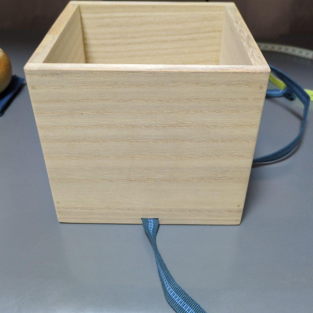備前　末廣学さんの緋襷の徳利です。
