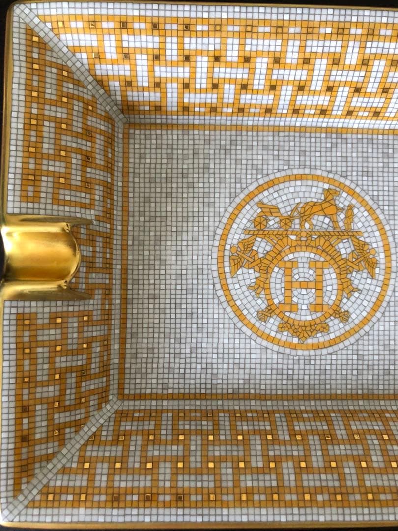 新品、未使用品 Hermes エルメス　モザイク ヴァンキャトル　灰皿
