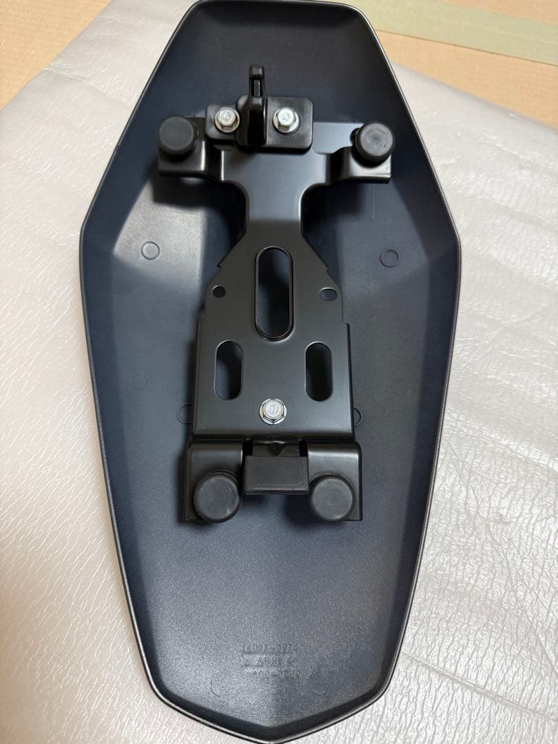 美品　Kawasaki ZH2 ZH2SE 全年式適合　純正シングルシートカウル