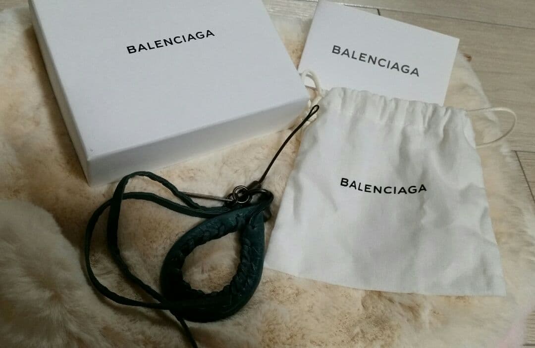 新品 BALENCIAGA バレンシアガ ストラップ