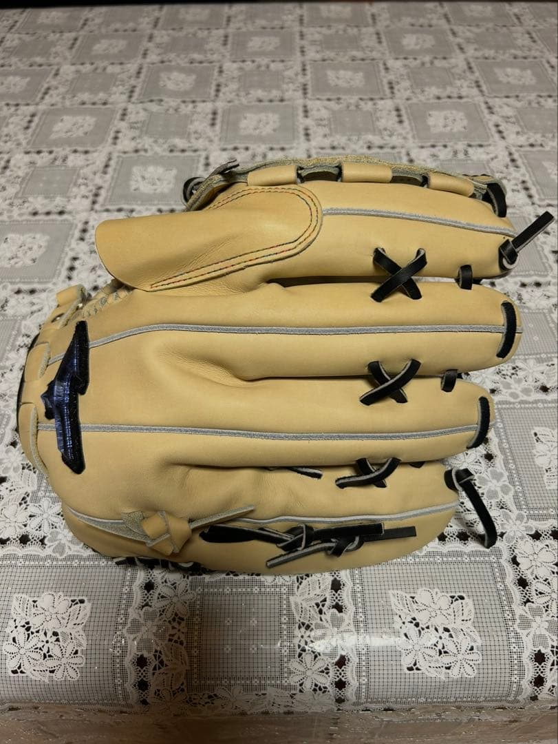 Mizuno Pro 硬式グローブ 左投げ