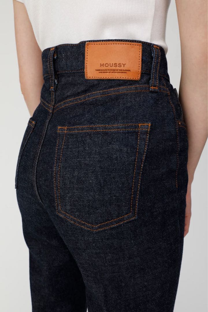 MOUSSY MVS FLARE　ワンウォッシュ22インチ