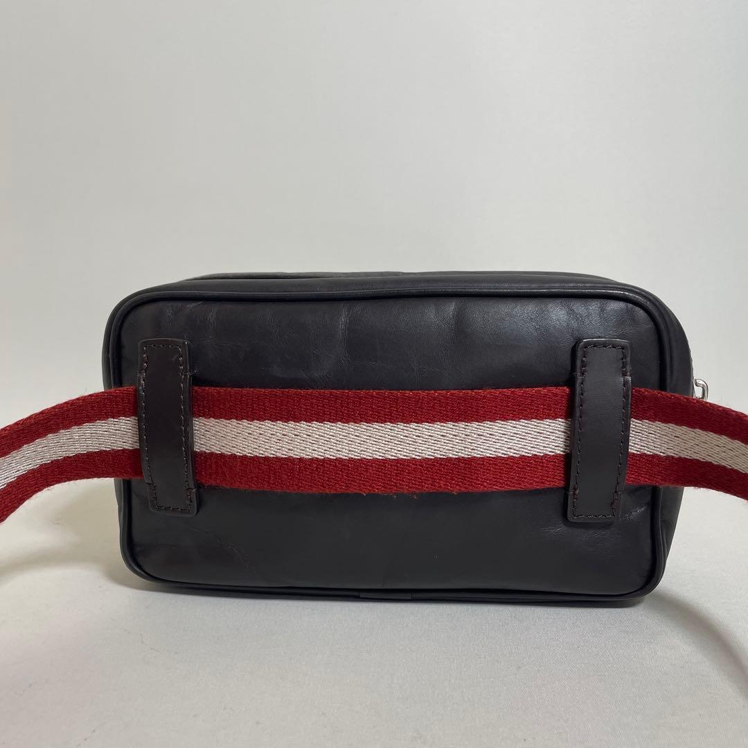 2601-181｜美品｜バリー ボディバッグ レザー ダークブラウン