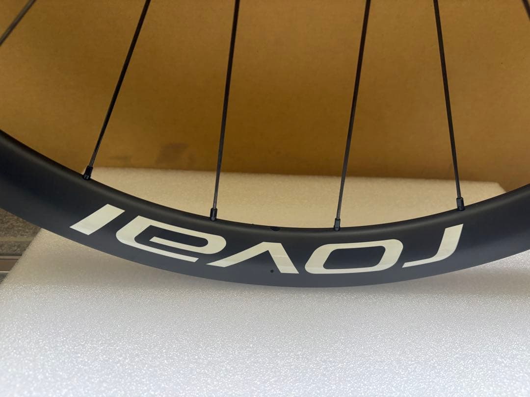 roval ALPINIST CLX II 軽量カーボンホイール 白ロゴ