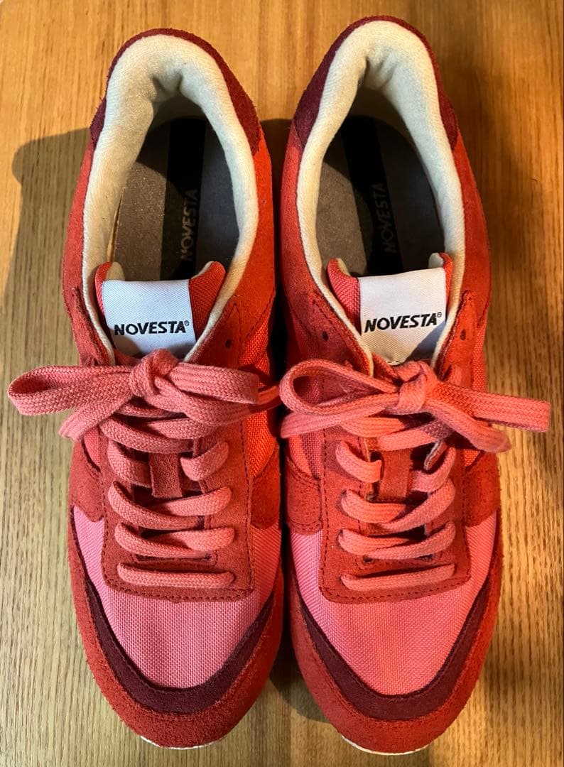 NOVESTA ノヴェスタ　スニーカー　 未使用品　38