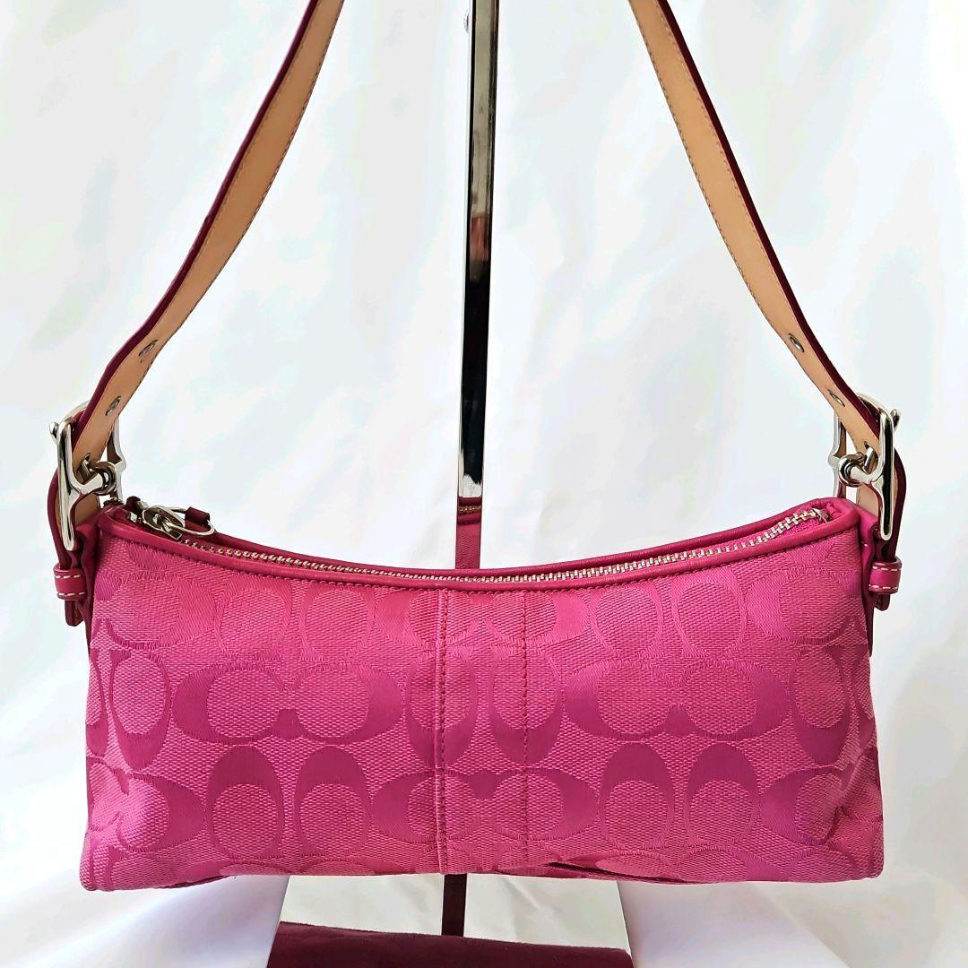 美品☆COACH アクセサリーポーチ ワンショルダー シグネチャー キャンバス