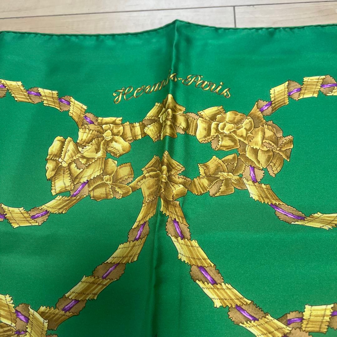 HERMES 緑色 花柄 Le SARE du PRINTEMPS スカーフ