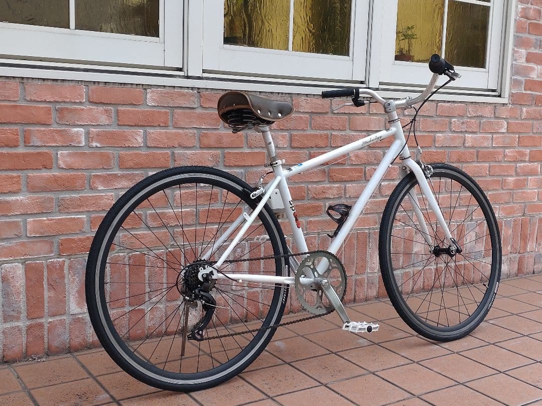21テクノロジーのクロスバイク 700c