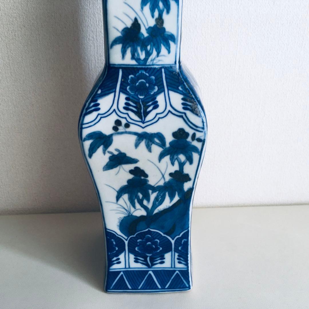 大清康熙青花人物花木鳥蝶図瓶 （底款大清康熙年製）中国古美術 陶磁器