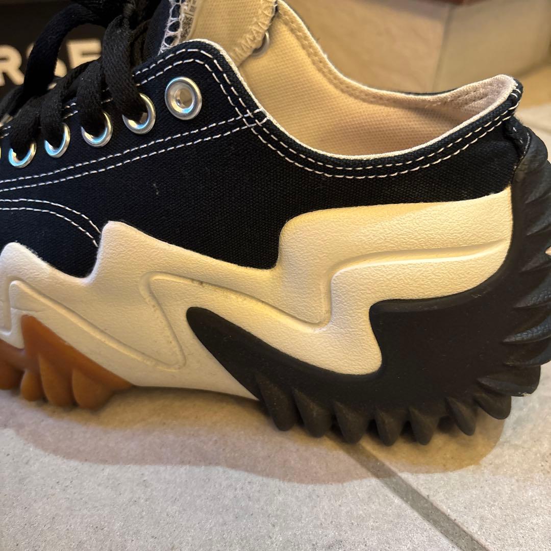 コンバースランスターモーション　ローカット黒22.5センチ