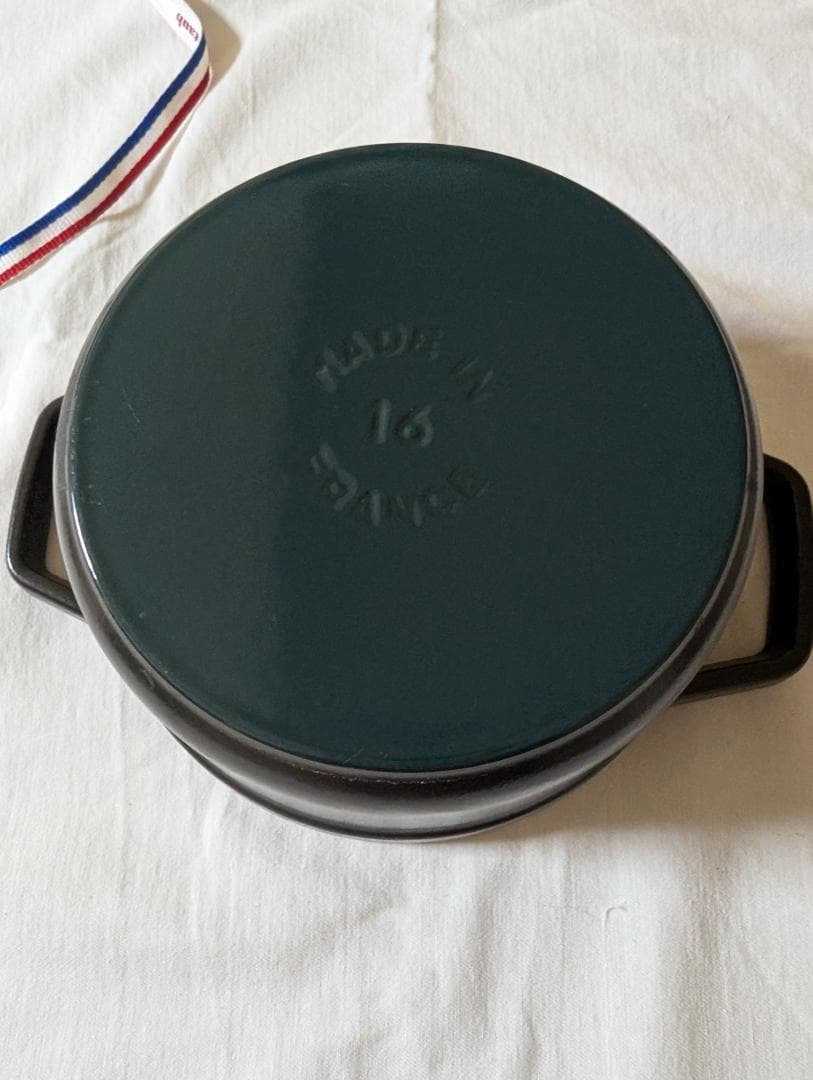 ストウブ staub ピコココット ラウンド 16cm ブラック