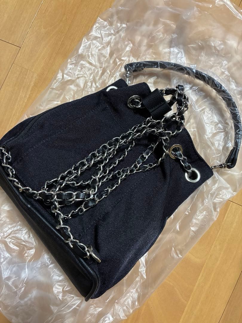 黒 新品未使用 チェーンショルダーフリルサック セルフォード CELFORD