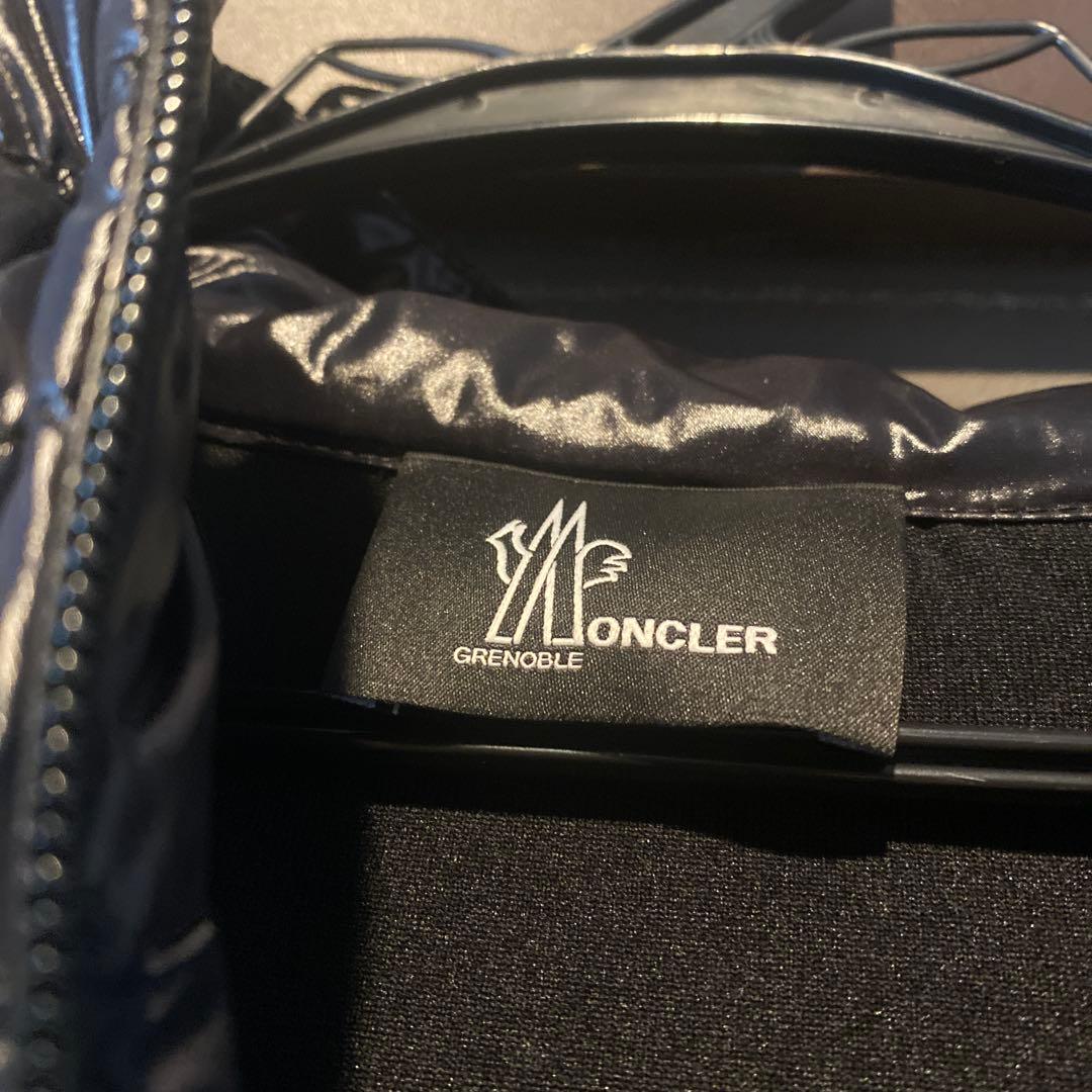 美品！！モンクレールダウンジャケット