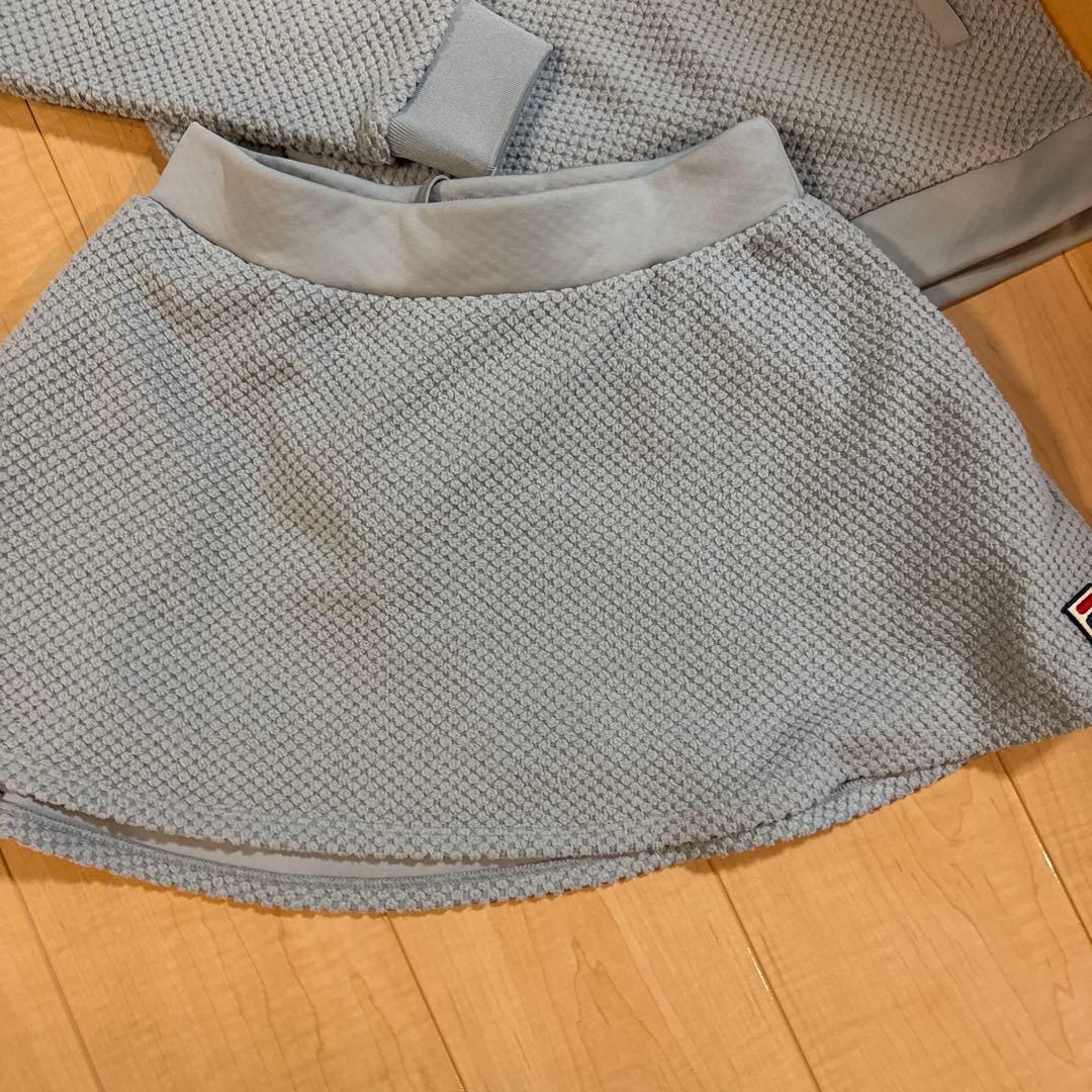 FILA フード付きパーカーとスカートセット グレー
