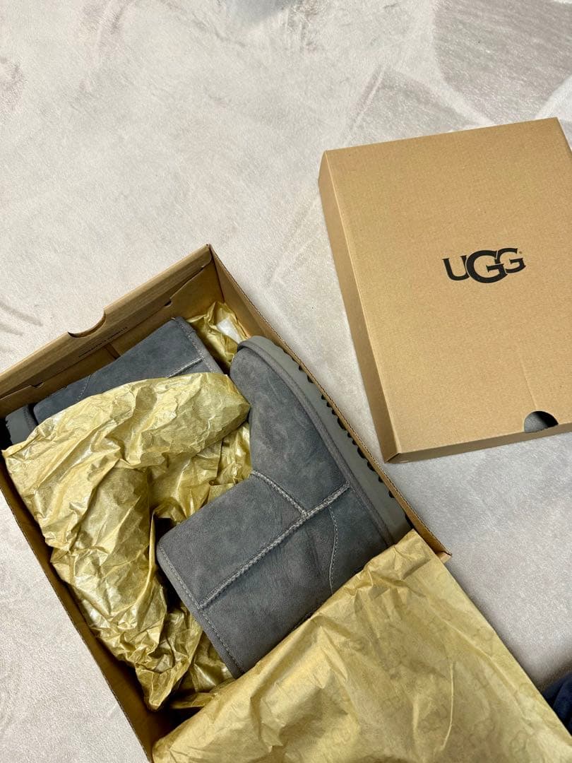 ブーツ・ブーティ UGG