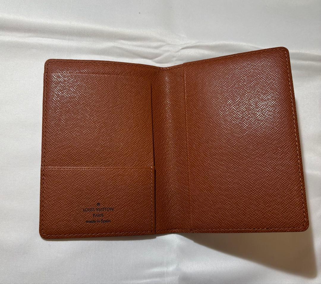 LOUIS VUITTON モノグラム柄パスポートケース　ヴィンテージ品