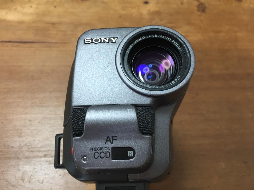 美品　撮影再生ダビングOK　SONY　CCD-TR3　付属品あり　Hi8