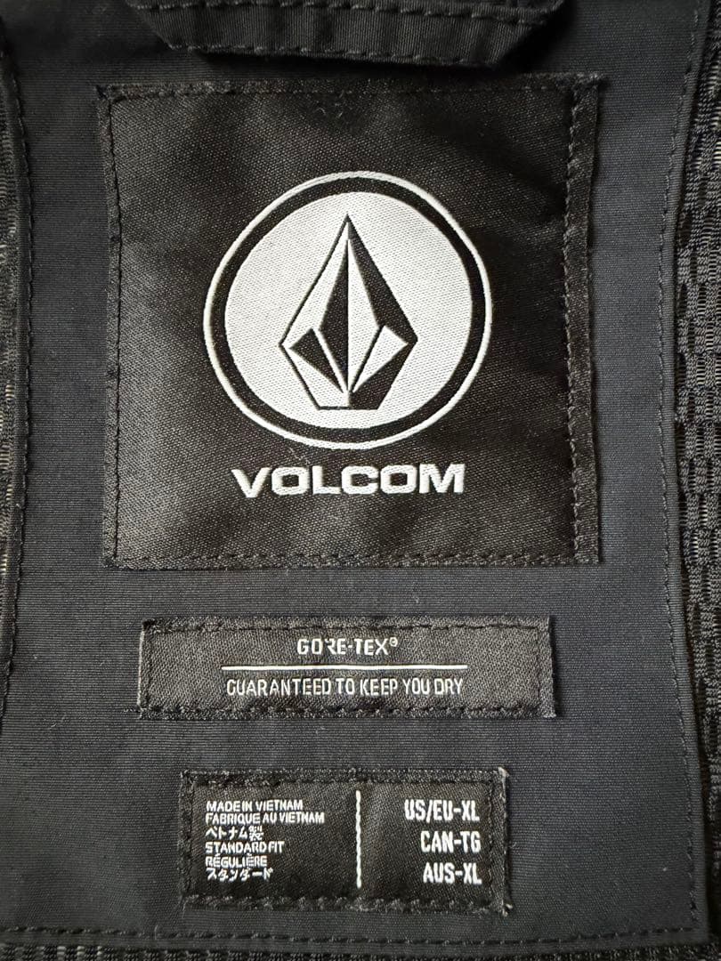 パ*つ様 VOLCOM GORE-TEX ブラックジャケット US/EU-XL