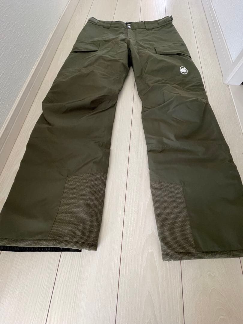 ＭAMMUTスノーボードパンツ オリーブグリーン