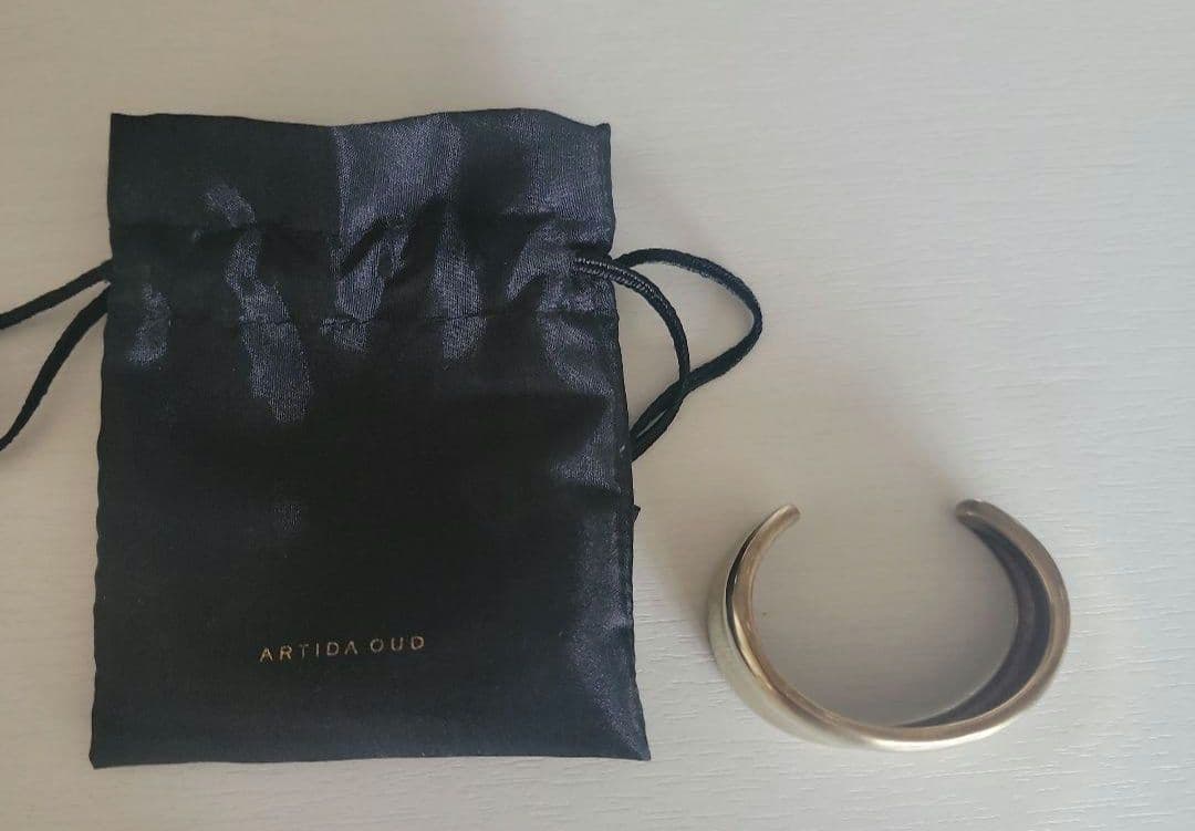 アルティーダウードビーン バングルブレスレットARTIDA OUD