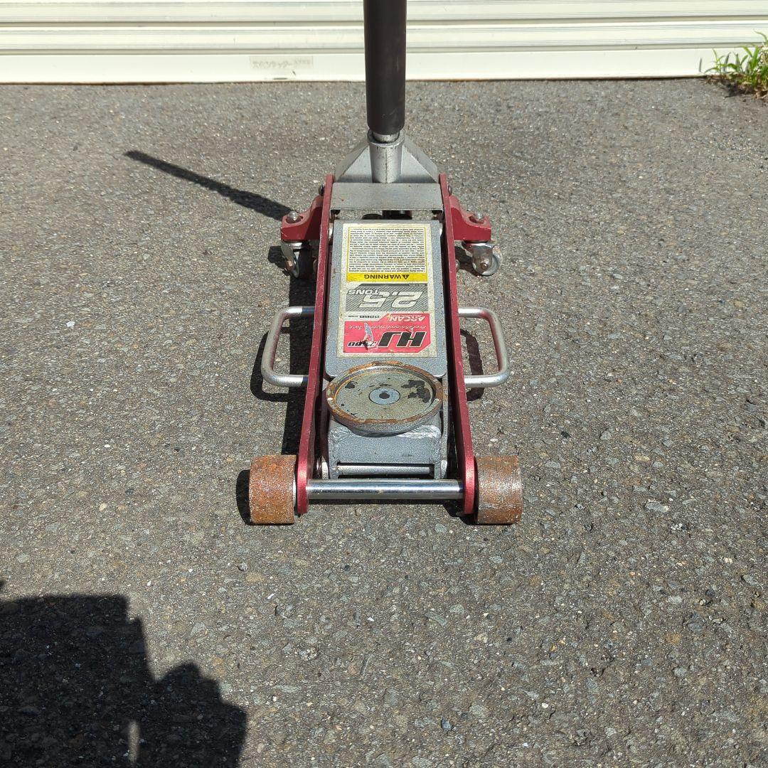 ARCAN 2.5トン　アルミジャッキ　ジャンク品軽四いけると思いますが保証なし