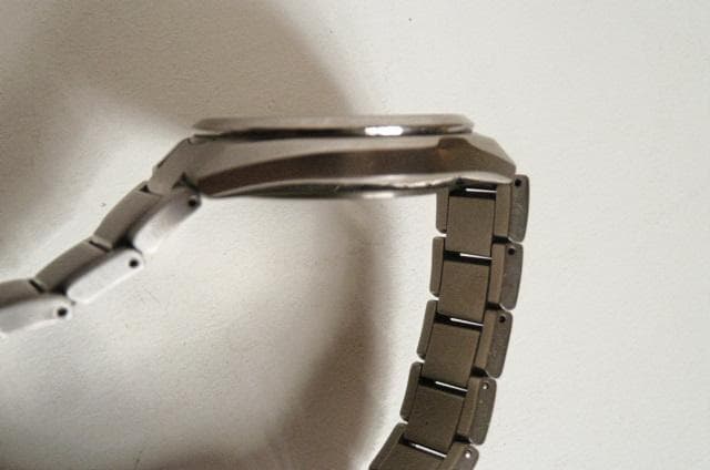 美品 CITIZEN アテッサ 電波ソーラー腕時計