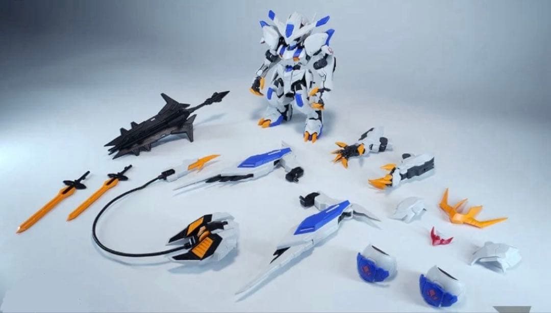 【新品・送料無料】ガンダムバエル・バルバトスルプスレクス　MGSD相当　海外製品