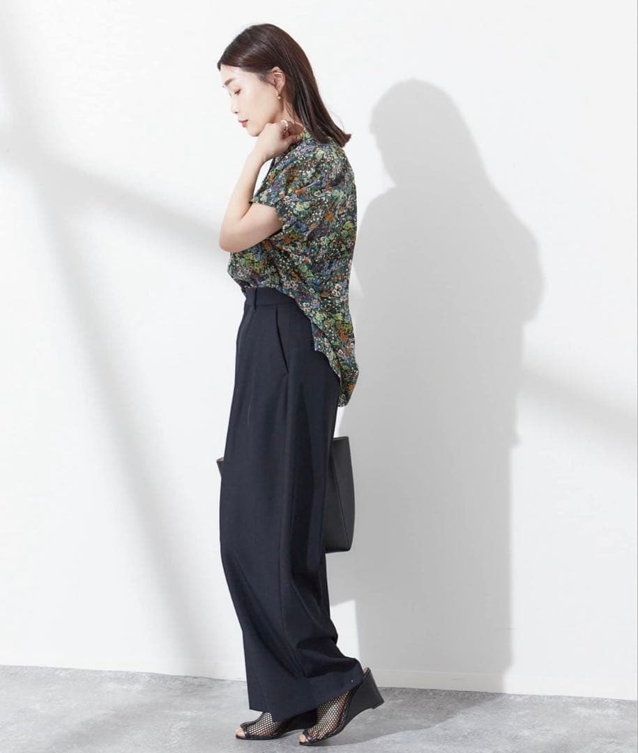 JOURNAL STANDARD L'ESSAGE タックスリーブシャツ　小花柄