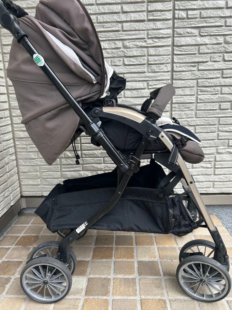 【はるくんママさん専用】Combi ベビーカー アンブレッタ（特注カゴ付き）