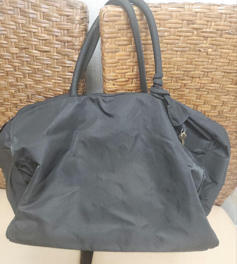 PRADA ブラック ナイロントートバッグ