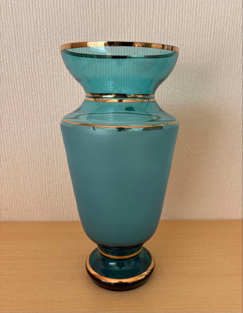 BOHEMIA GLASS 青い花瓶
