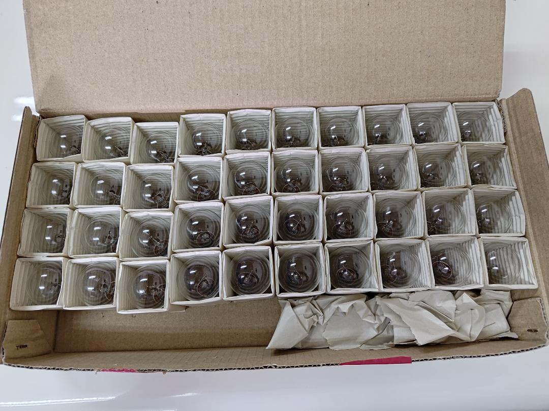 非常灯用電球 PIL8.4V20WS35E17 40個セット