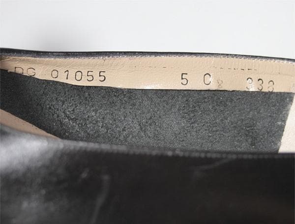N*i様 Ferragamo ヴァラ リボン パンプス 黒 5C ヒール3.5c