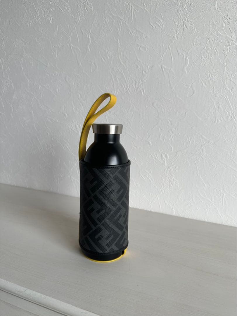 【新品未使用】FENDI ROME ステンレス水筒 黒・金
