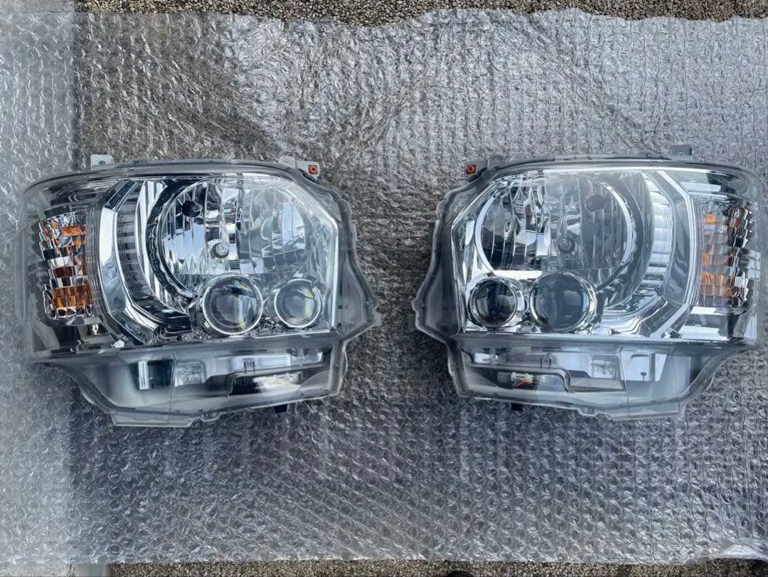 200系 ハイエース 7型 8型 純正 LED ヘッドライト コンピューター付