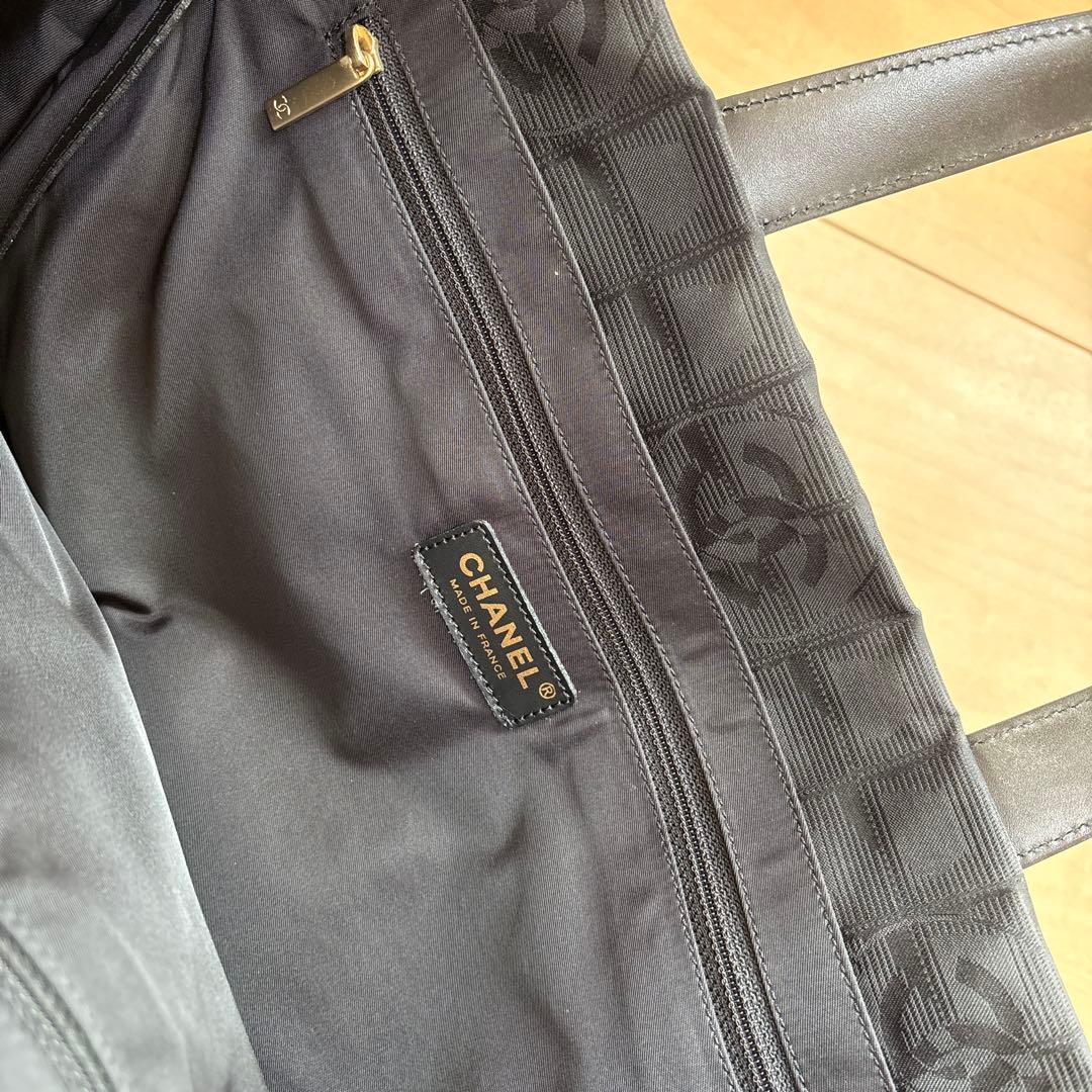 CHANEL ニュートラベルラインMM ブラック ナイロン トートバッグ