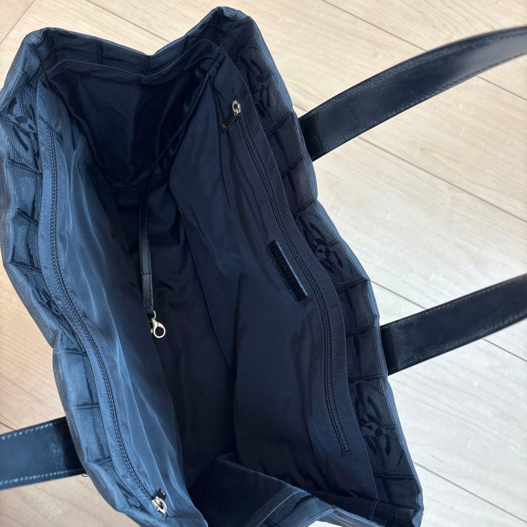 CHANEL ニュートラベルラインMM ブラック ナイロン トートバッグ