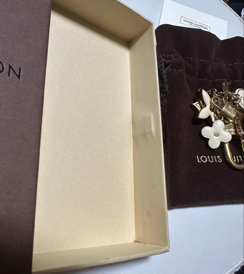 LOUIS VUITTON バッグチャーム キーホルダー ポルトクレパンピーユ