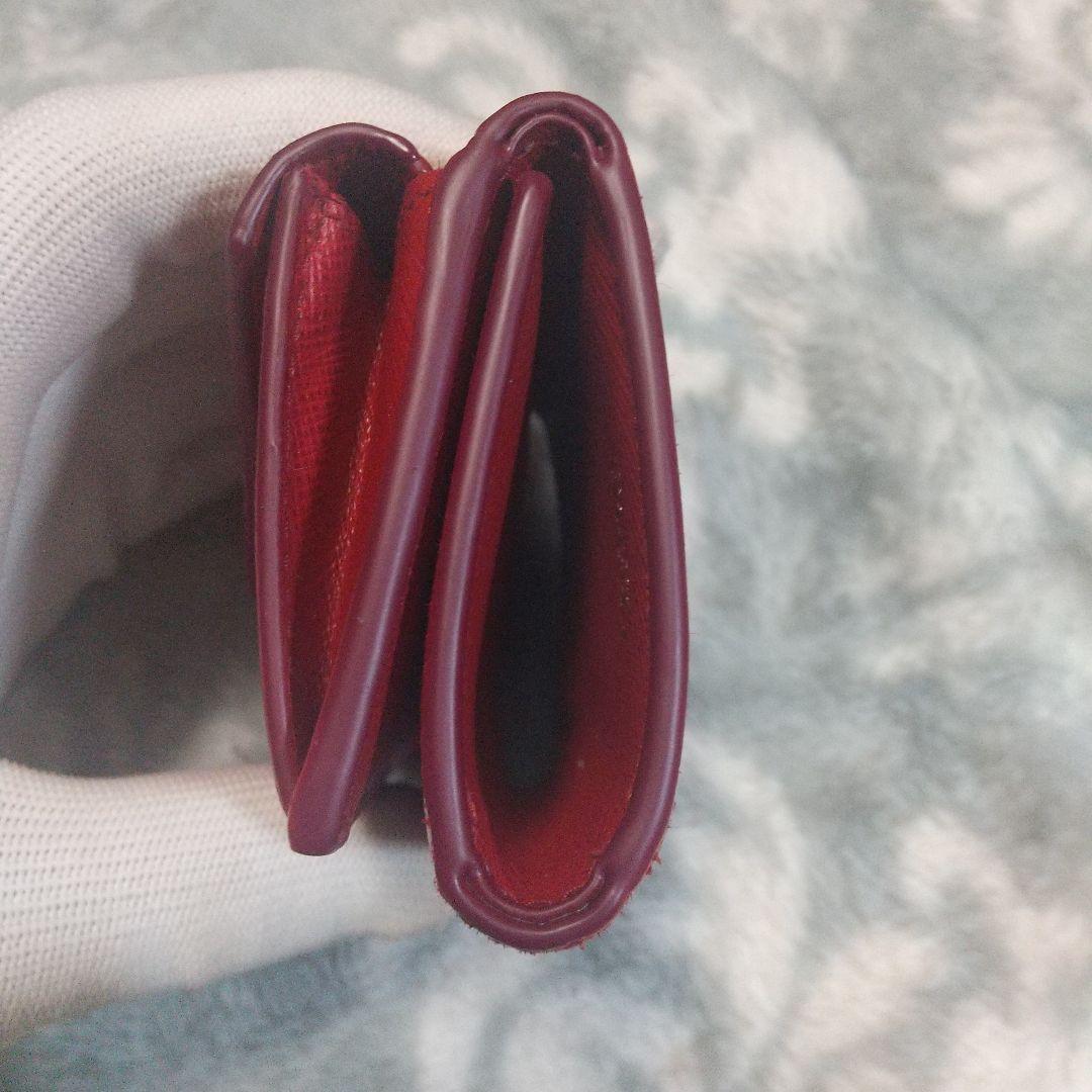 プラダPRADAコンパクトウォレット　レッド系