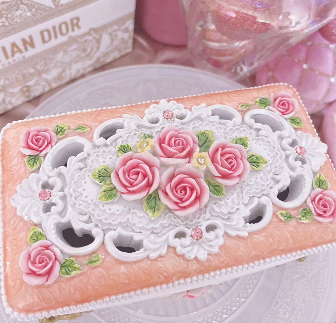 早い者勝ち♡レア♡入手困難♡ピンク♡姫系♡リズリサ キャミソール♡ハローキティ