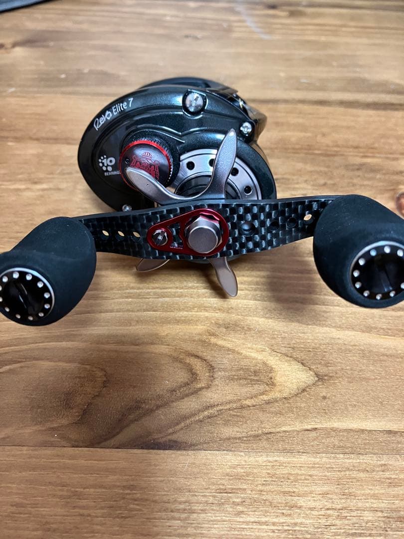 アブ・ガルシア　REVO ELITE 7 リール　未使用品に近い　中古
