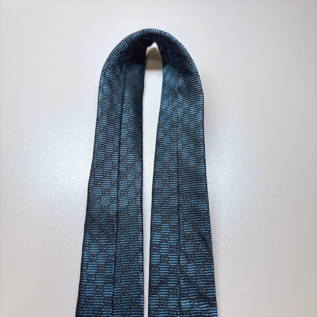 GUCCI グッチ GG柄 総柄 ネクタイ 藍色 7cm シルク 細身