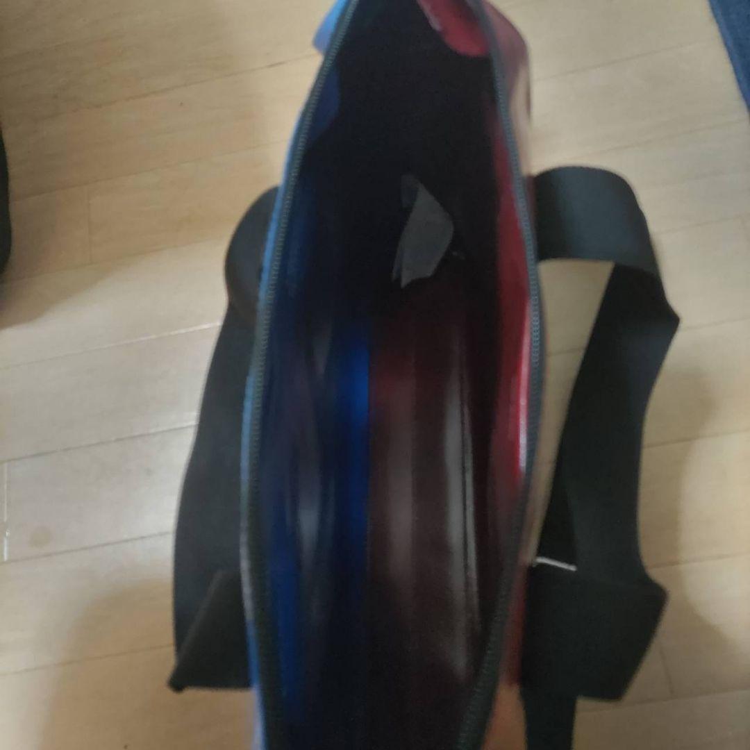夏休みセール◆マルニ◆PVC メッセンジャーバッグ◆美品