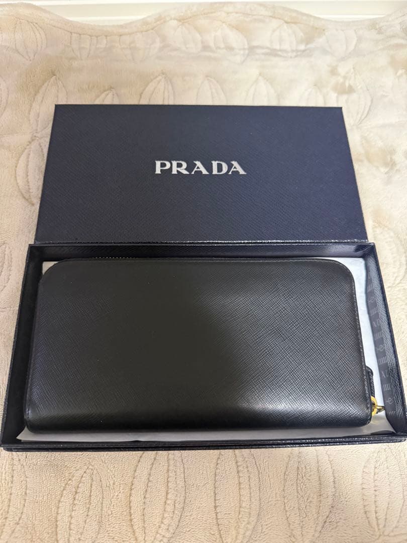 PRADA ブラック サフィアーノレザー 長財布