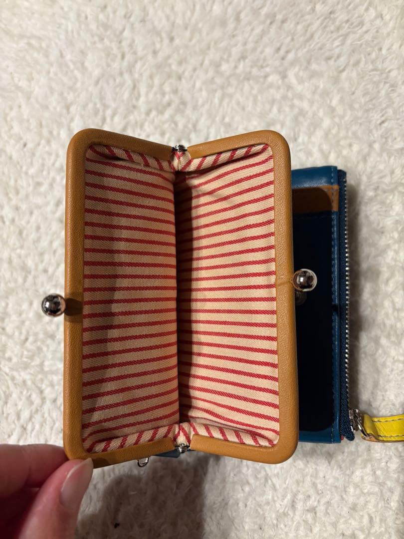 アルカン 財布　二つ折り財布　レザー　新品　猫