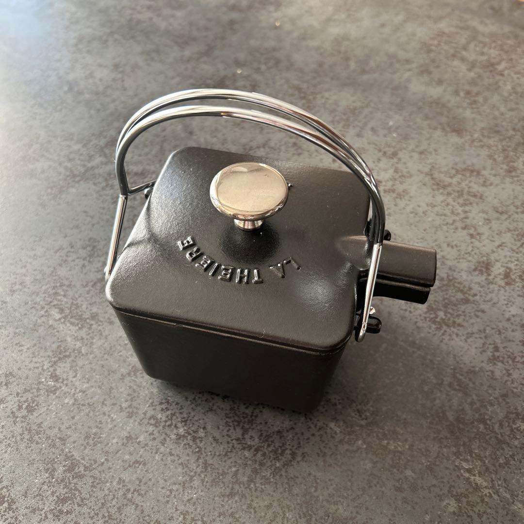 LA THEIERE STAUB ストウヴ4角形ケトル　廃盤品