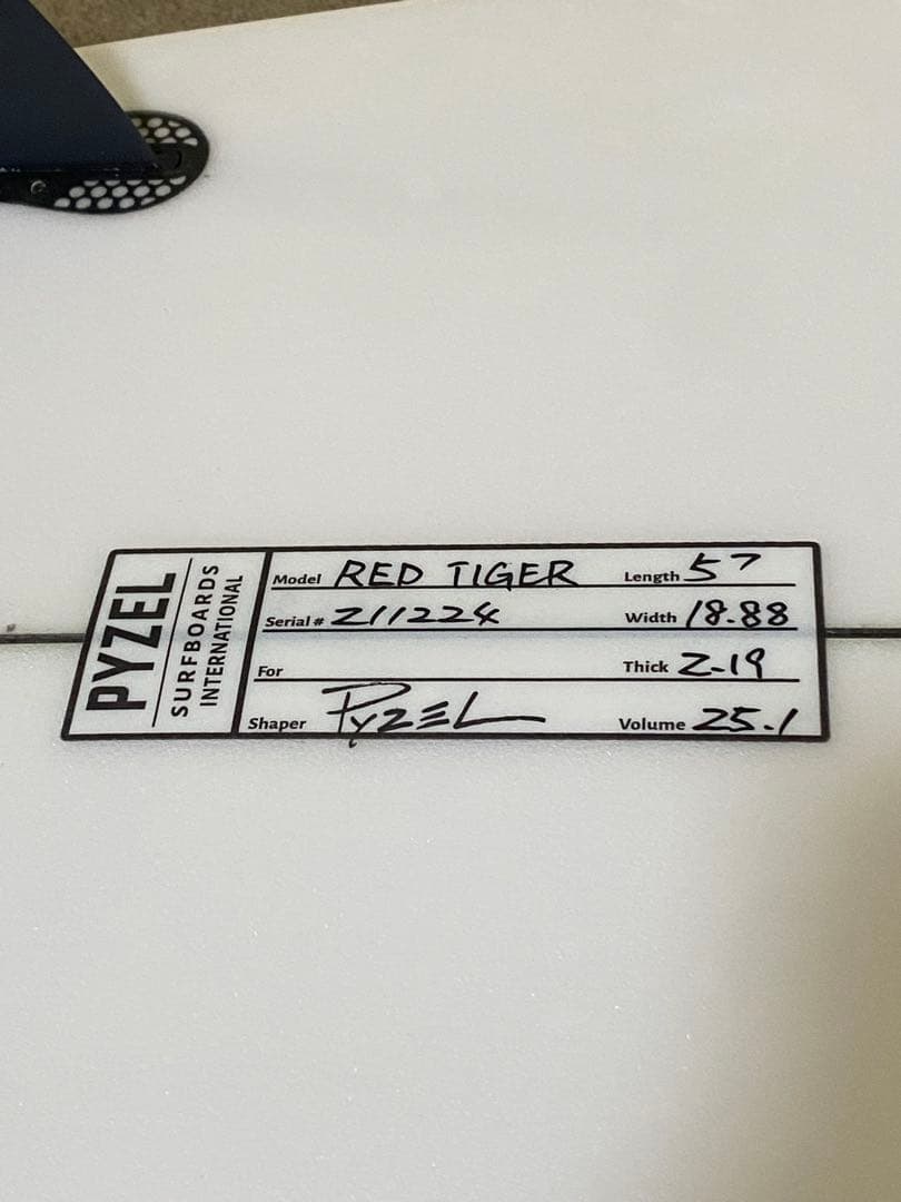 サーフィン・ボディボード PYZEL RED TIGER 5'7 25.1L