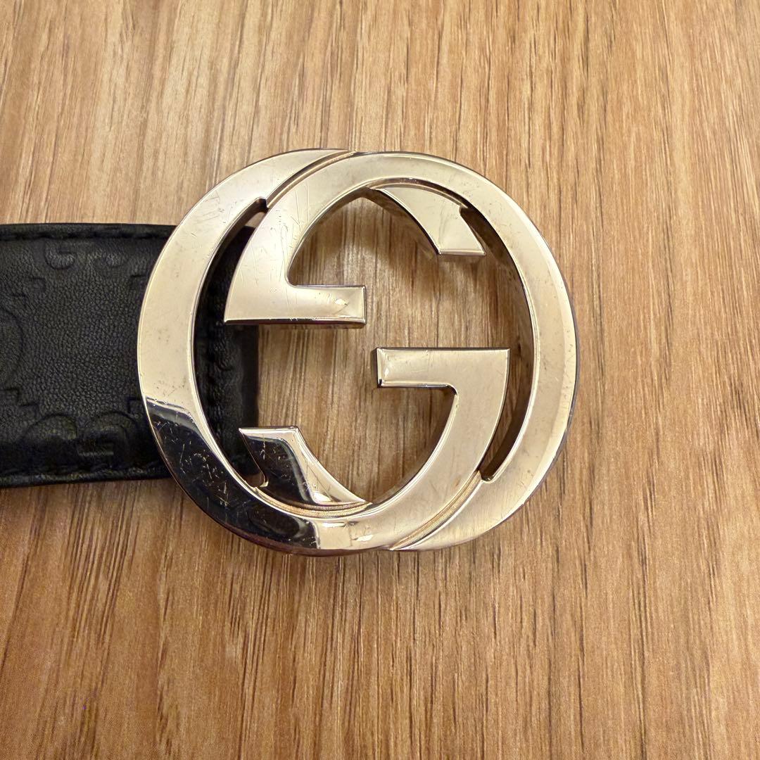 Gucci グッチ　黒　ブラック　革　レザーベルト Gロゴバックル　グッチ