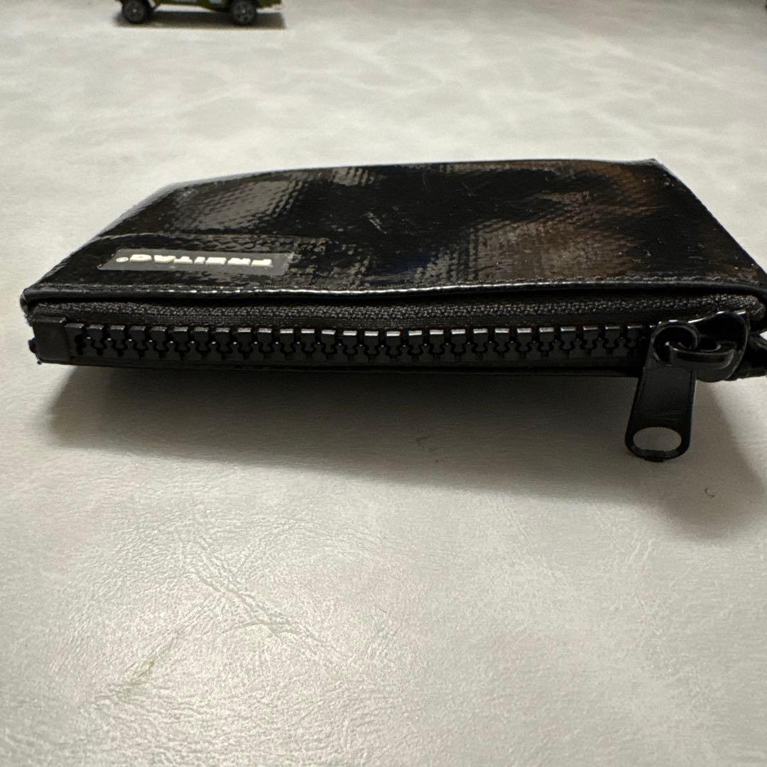 FREITAG F05 オールブラック　ケース